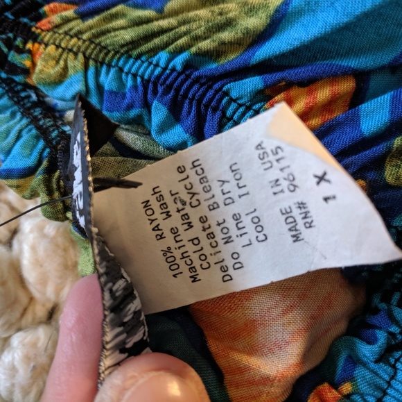 Colorful flowy luau shirt Double Take size 1x - Picture 6 of 7